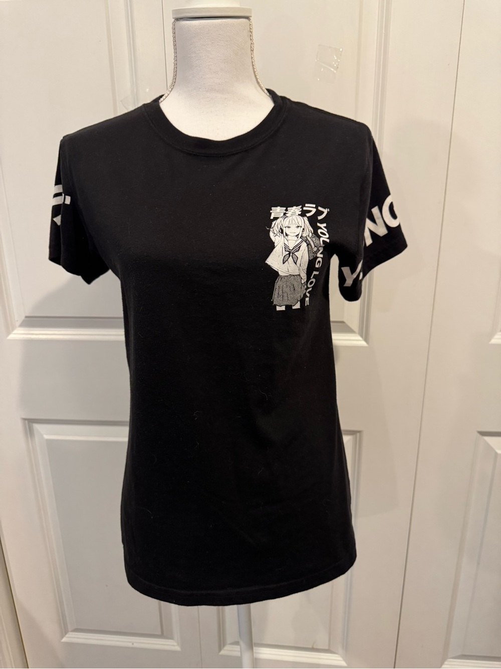 Weekend Warriors Young Love Anime Graphic Tee Black Small